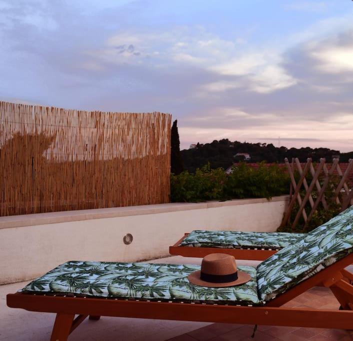 Wave N' Sea Apartment With A Private Pool Dubrovnik Exterior photo